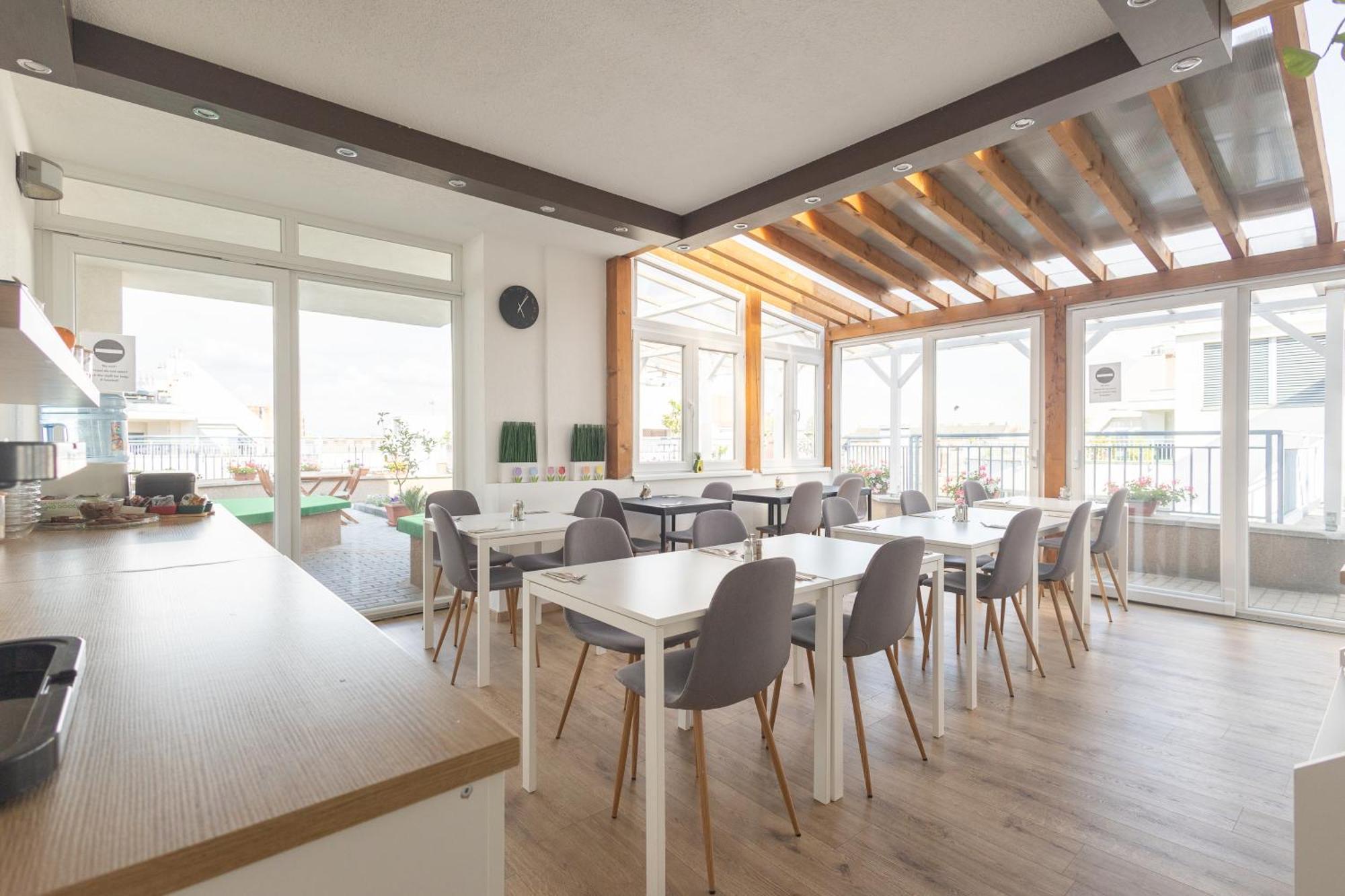Rooftop City Residence With Deep Garage Budapest Eksteriør bilde
